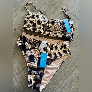 Cupshe Black and Cream Floral Bikini